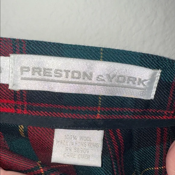 Preston & York Tartan Plaid A-Line Pleated Skirt with Gold Buttons - size 8 - Picture 2 of 6
